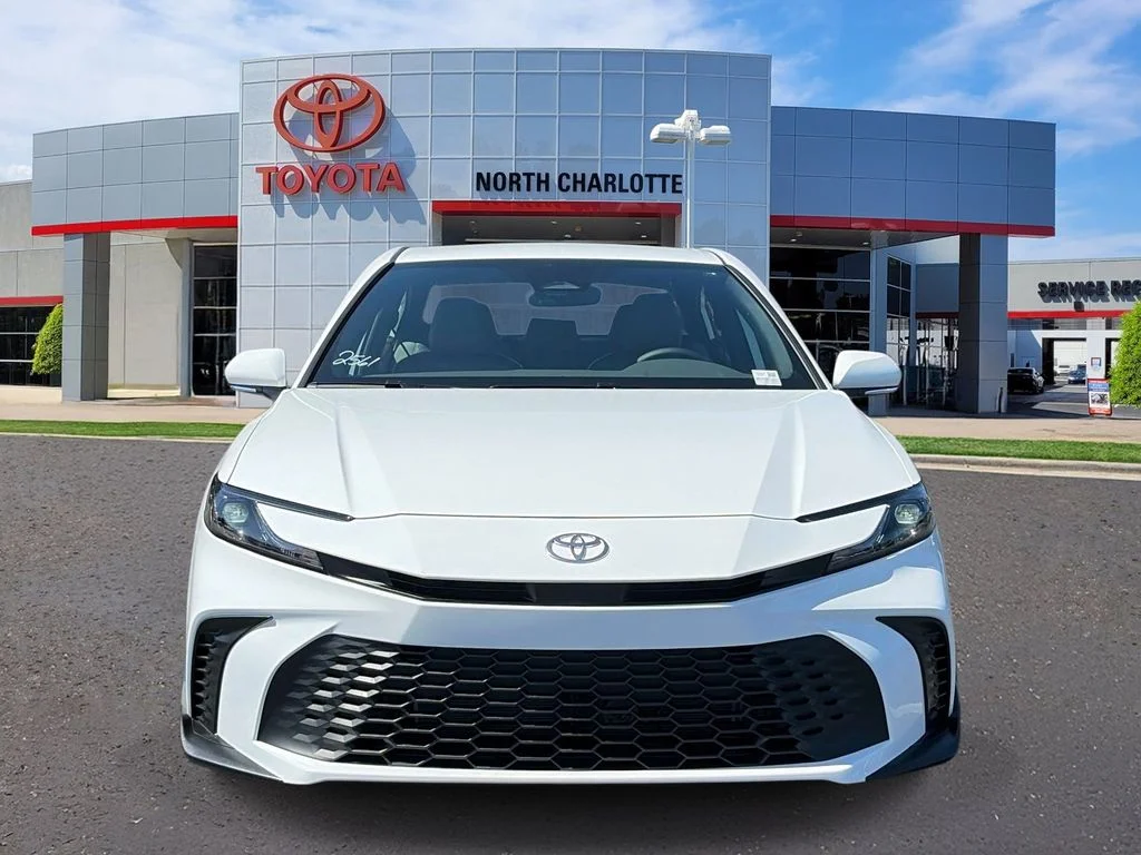 New 2026 Ice Cap Toyota SE image 3