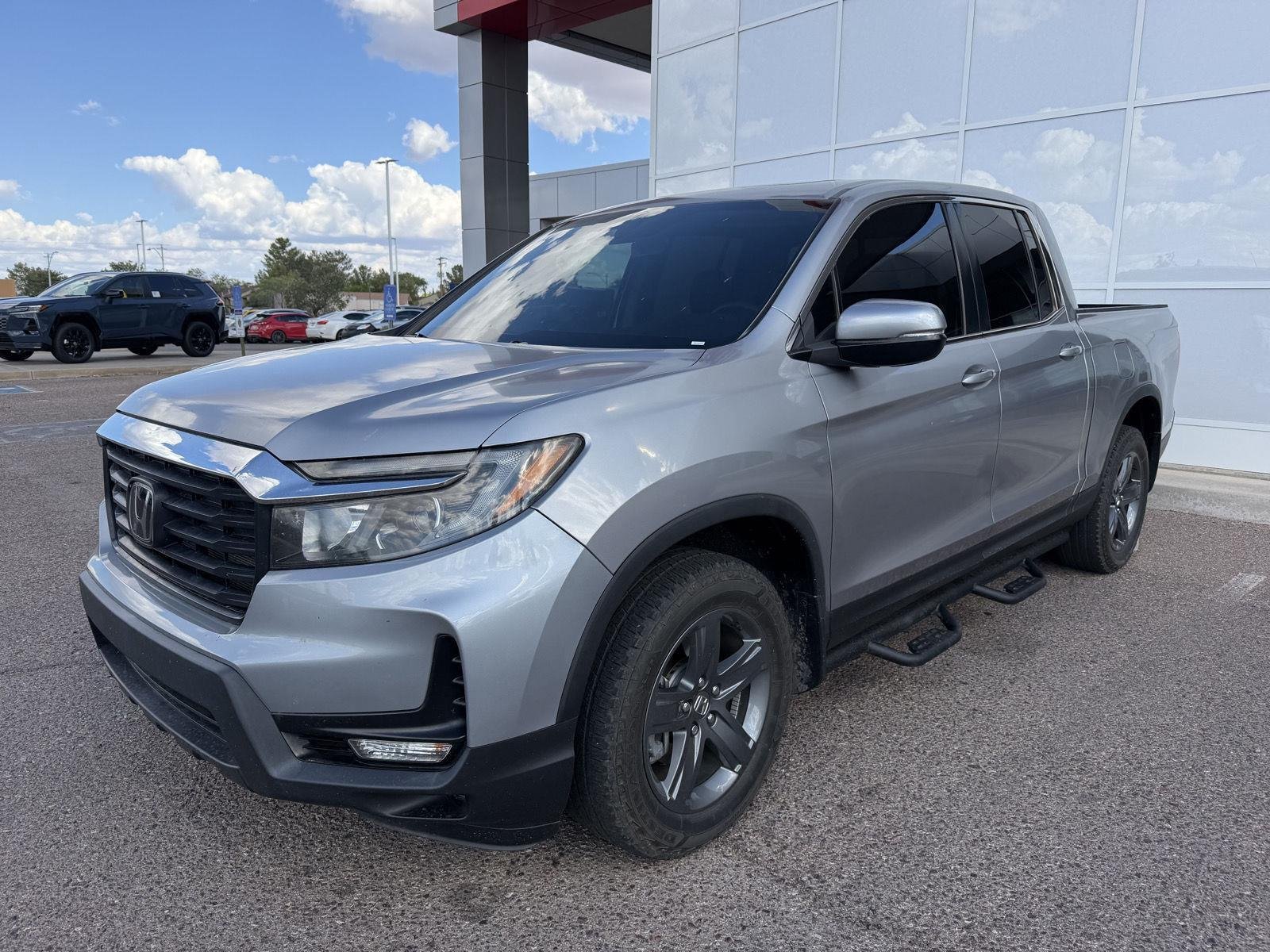 Used 2023 Lunar Silver Metallic Honda RTL image 1