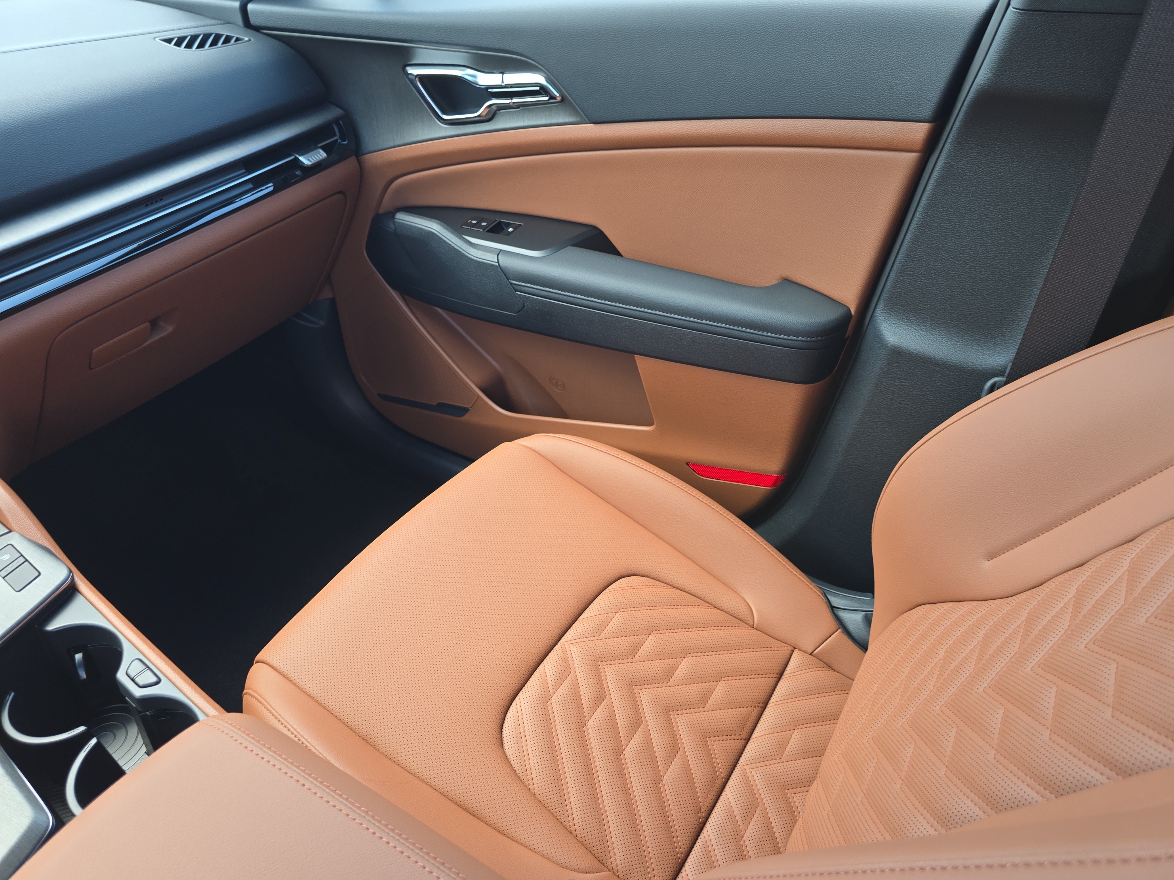 New 2026 Shadow Matte Gray Kia X-Line image 16