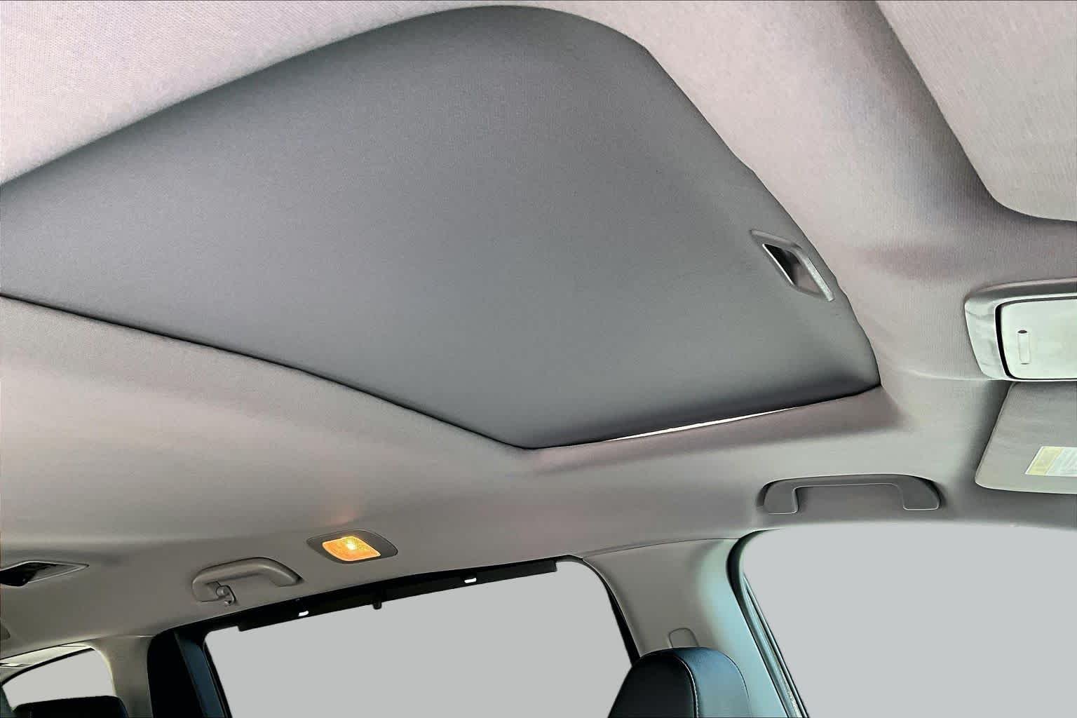 2023 Honda Odyssey EX-L - Photo 13