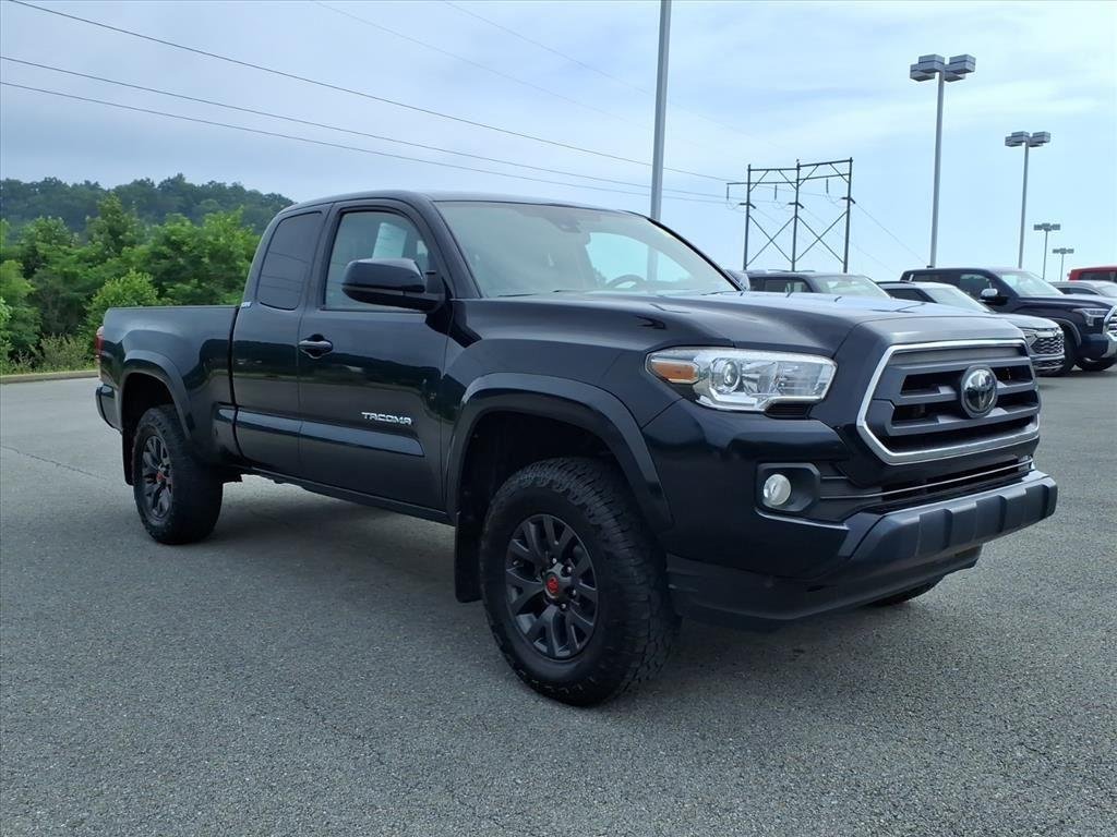Used 2022 Midnight Black Metallic Toyota SR5 V6 image 7