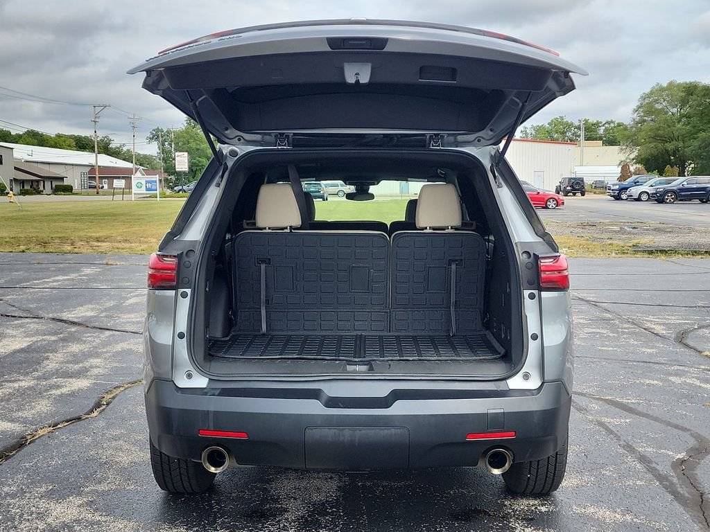 Used 2023 STERLING GRAY METALLIC Chevrolet LS image 23