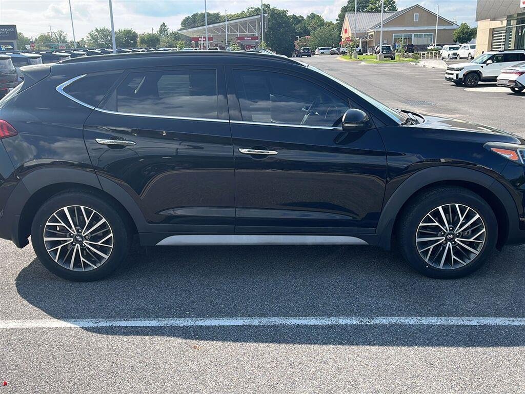 Used 2020 Black Noir Pearl Hyundai Ultimate image 1