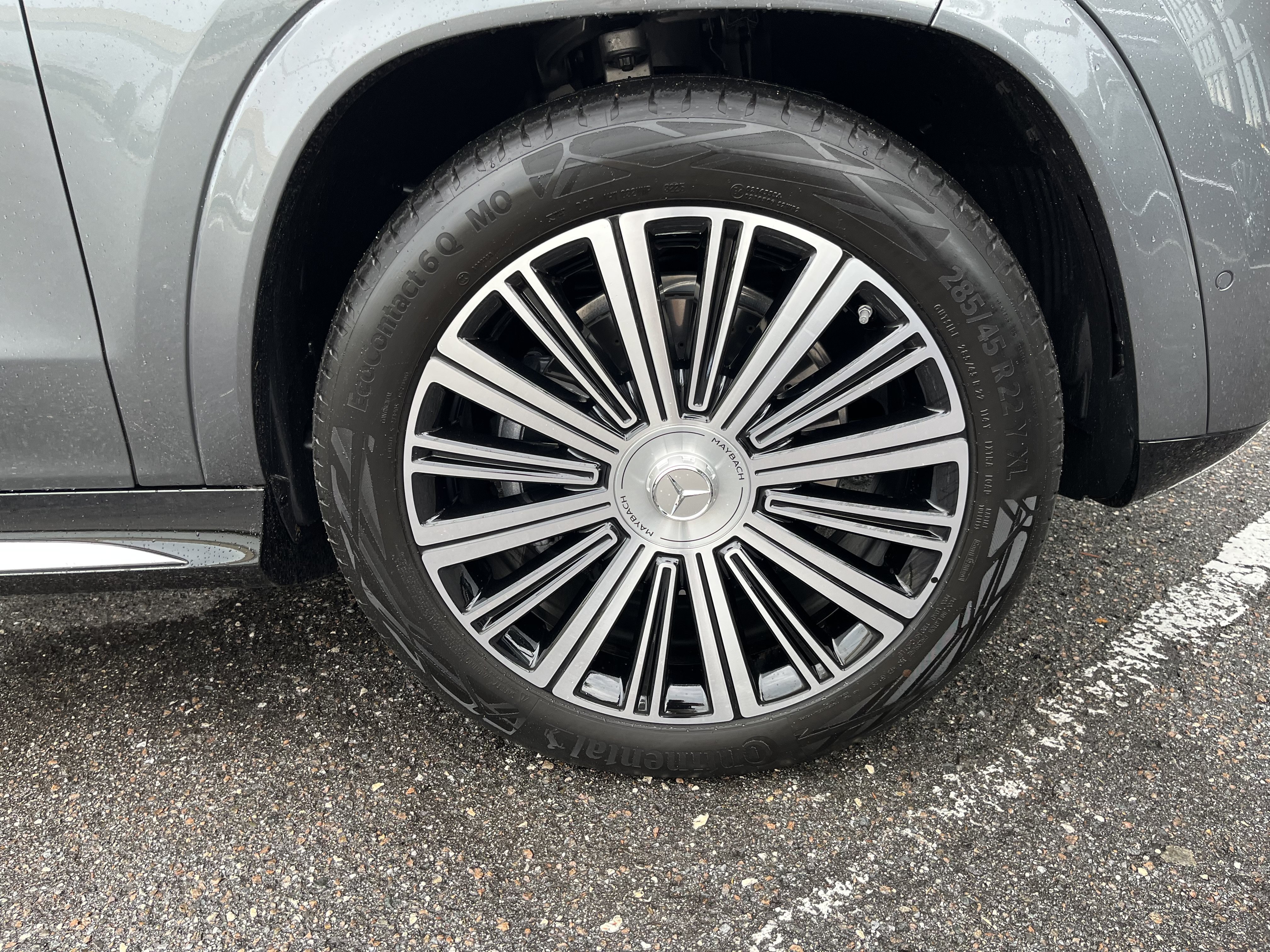 New 2026 Selenite Grey Metallic Mercedes-Benz Maybach GLS 600 image 41