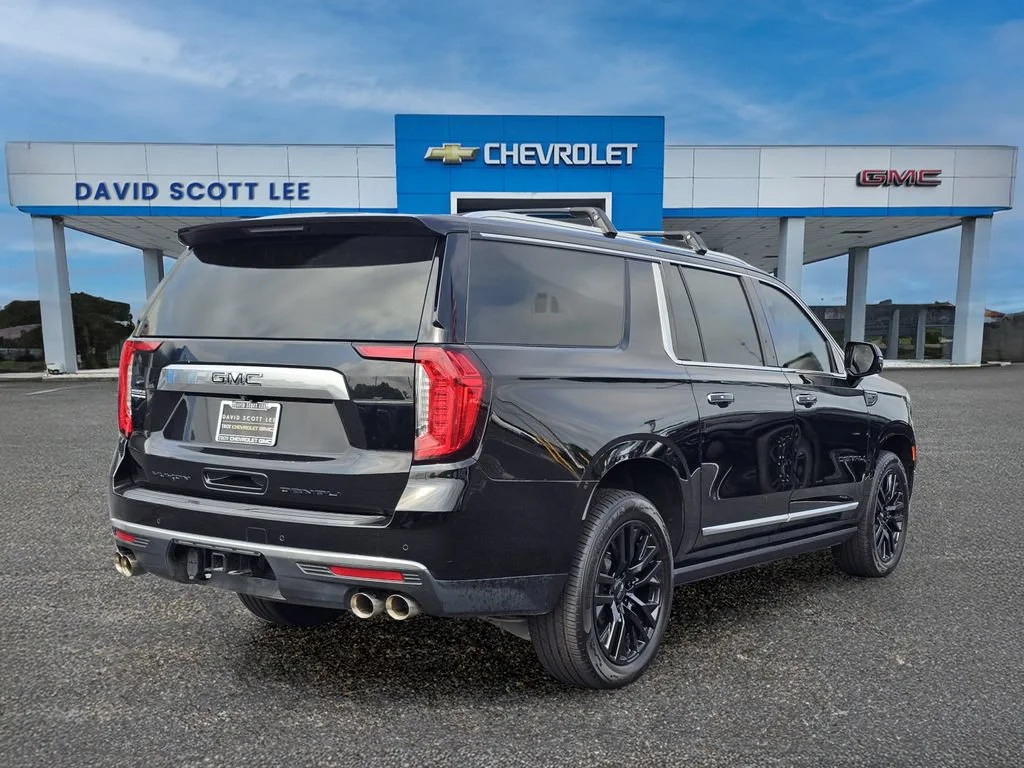 Used 2023 Onyx Black GMC Denali image 8