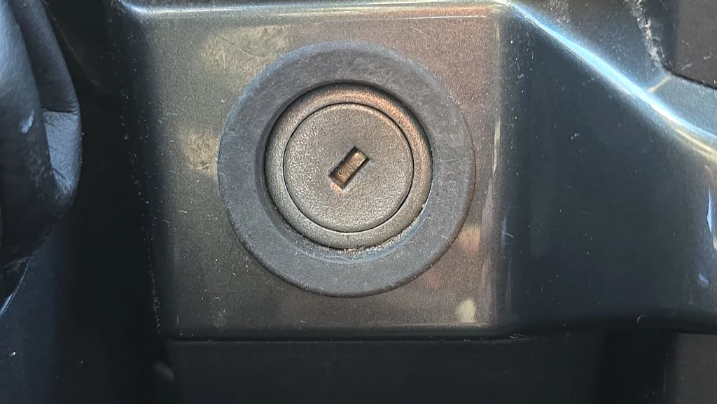 Used 2021 Black Ford XL image 9