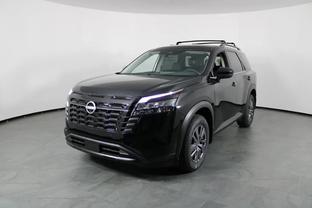 New 2026 Super Black Nissan SV image 2