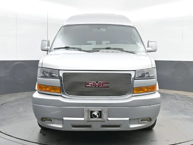 Used 2022 Silver GMC Work Van image 2