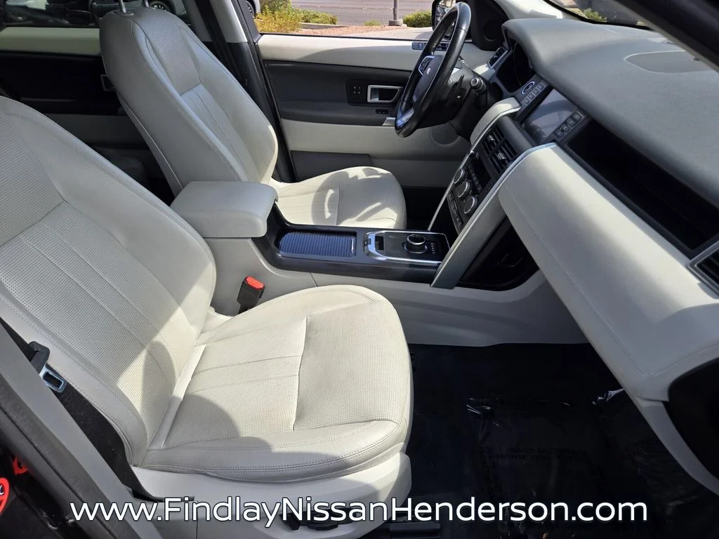 Used 2019  Land Rover HSE image 17