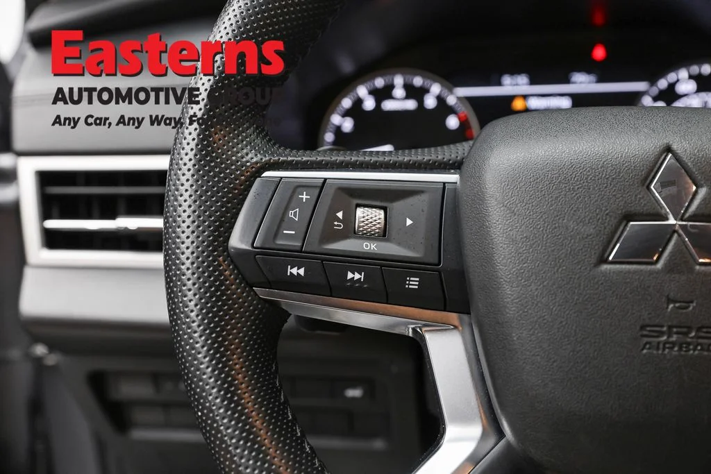 Used 2024 Gray Mitsubishi SE image 15