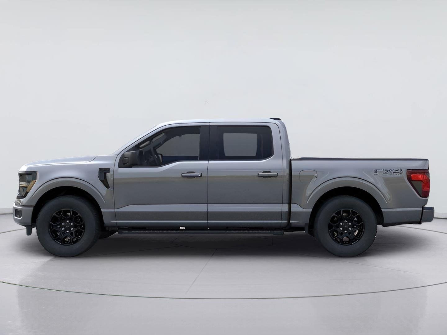New 2026 Carbonized Gray Metallic Ford XLT image 3