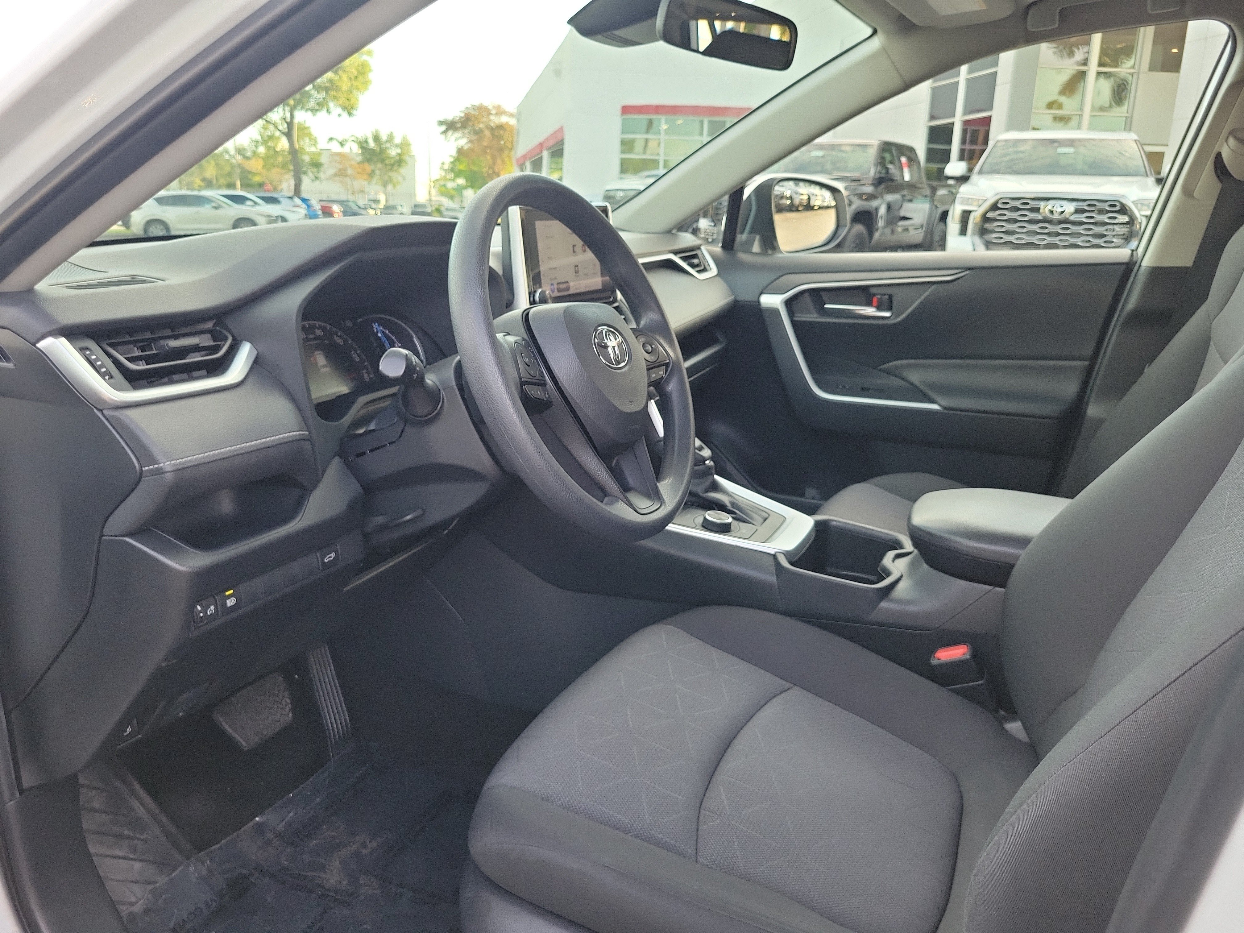 Used 2023 White Toyota Hybrid XLE image 13