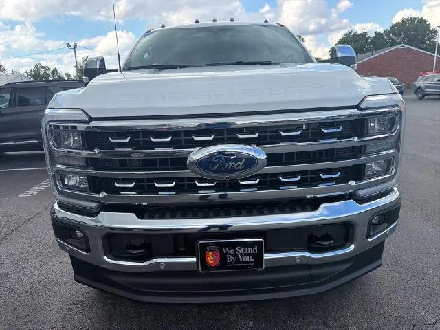 New 2026 Star White Metallic Tri-Coat Ford F-250® Lariat® image 40