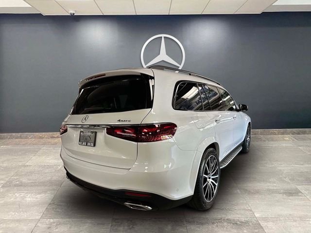 Certified Used 2025  Mercedes-Benz GLS 580 image 3