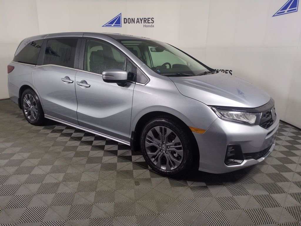 2026 Honda Odyssey Touring - Photo 7