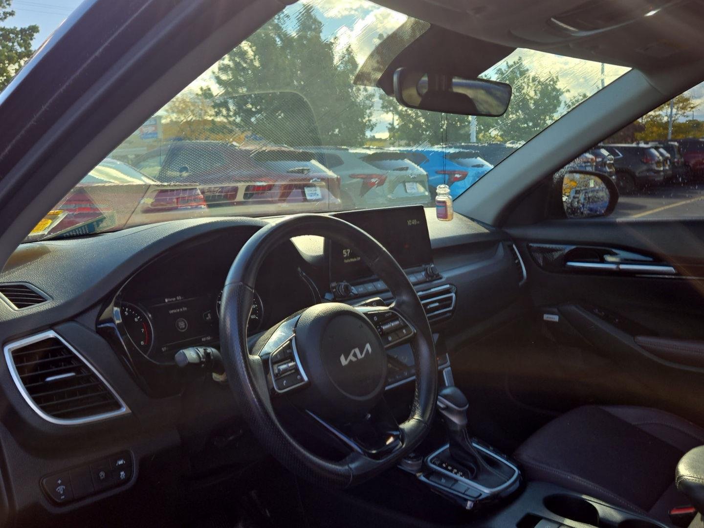Used 2022 Cherry Black Kia SX image 3