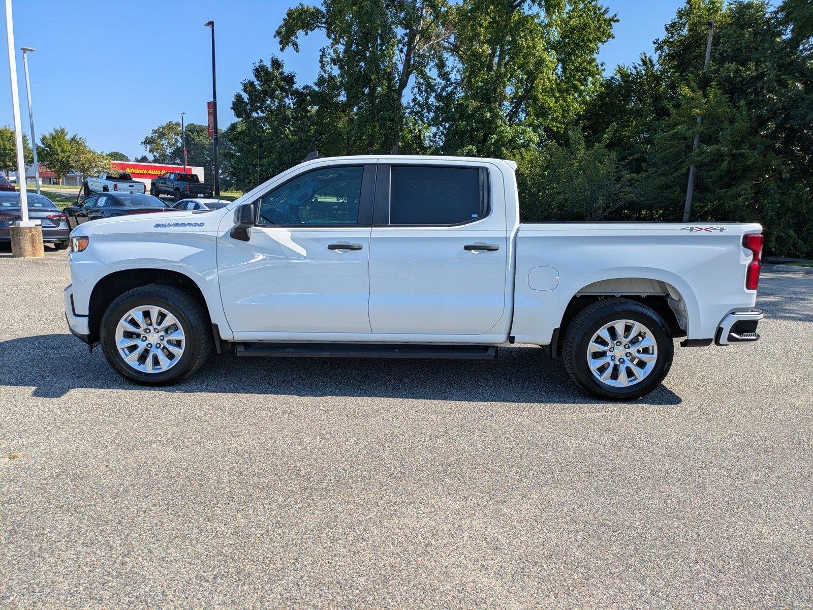 Used 2021 Summit White Chevrolet Custom image 7