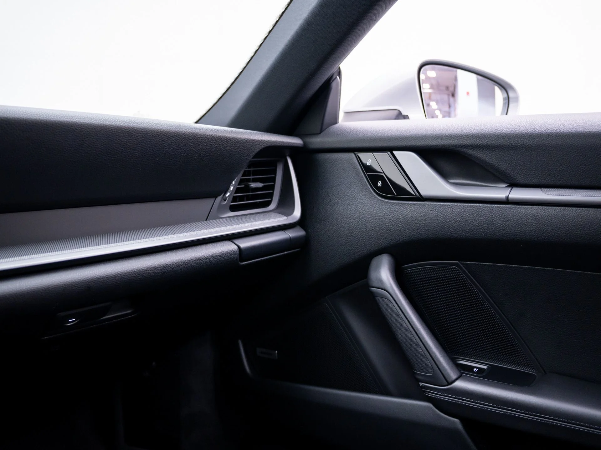 Used 2020 Silver Porsche Carrera S image 28