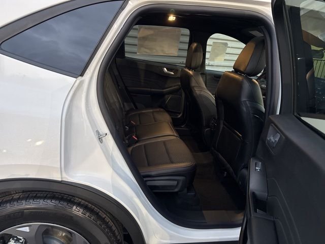 2025 Ford Escape ST-Line - Photo 33
