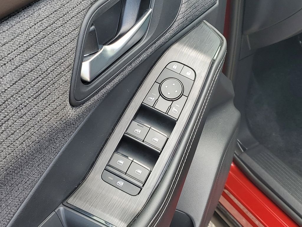 Used 2021 Scarlet Ember Tintcoat Nissan SV image 9