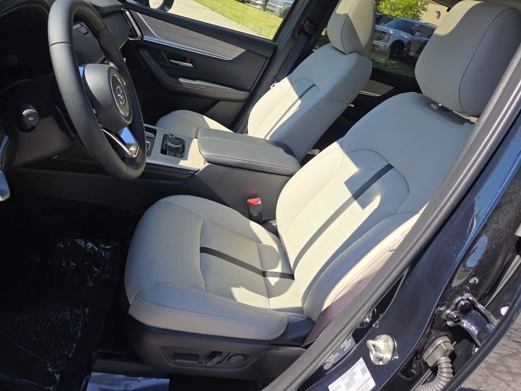 New 2026 Blue Mazda 3.3 Turbo Premium image 17