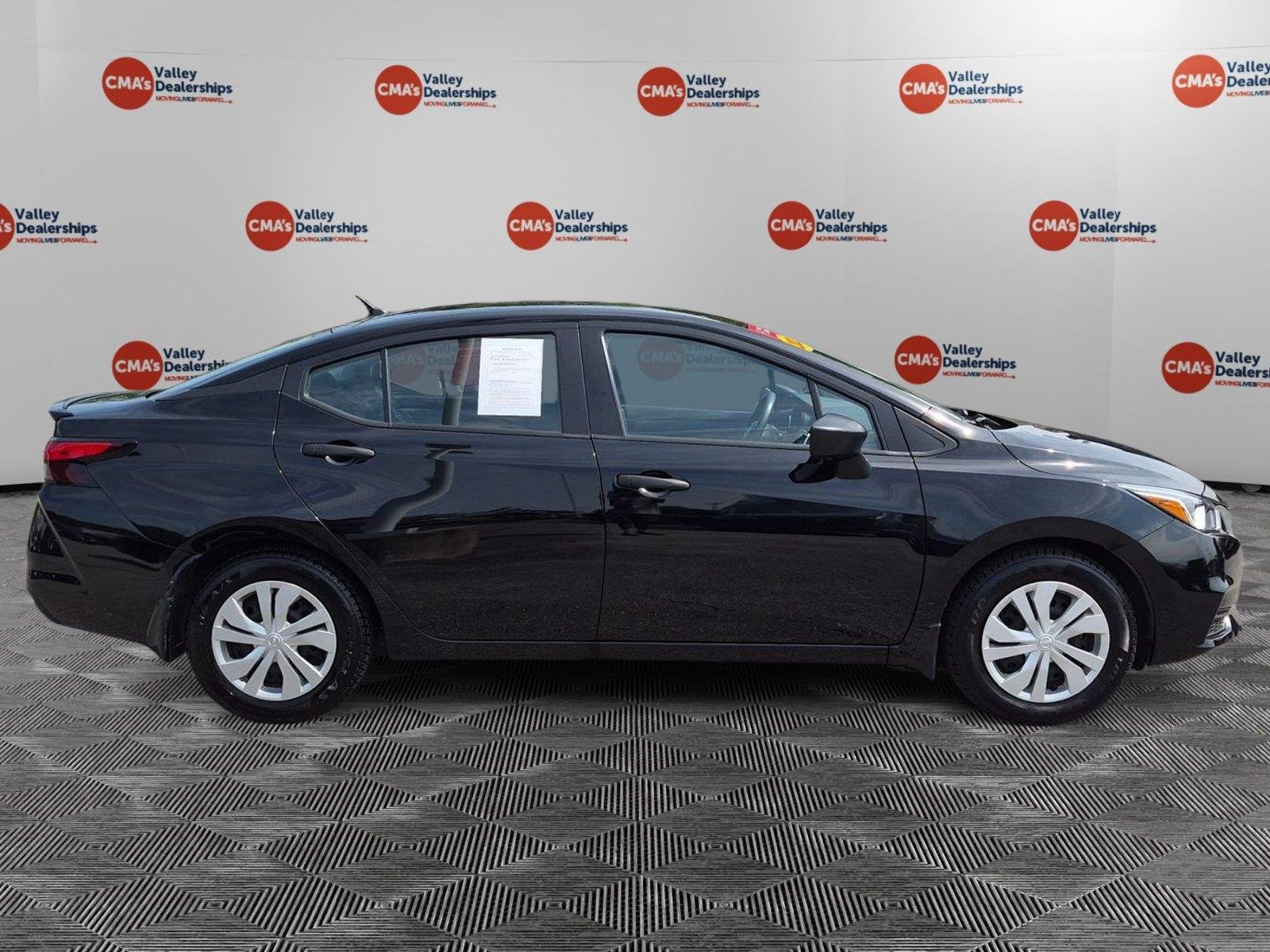 Used 2022 Super Black Nissan S image 6