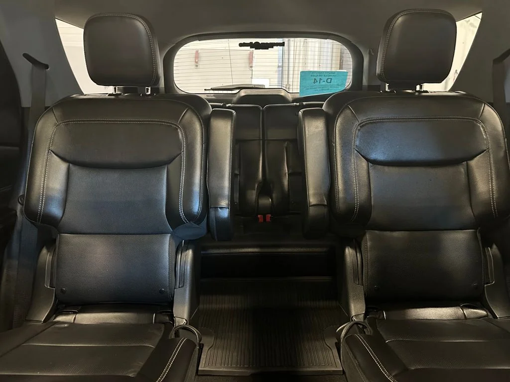 Used 2023 Gray Ford Limited image 32