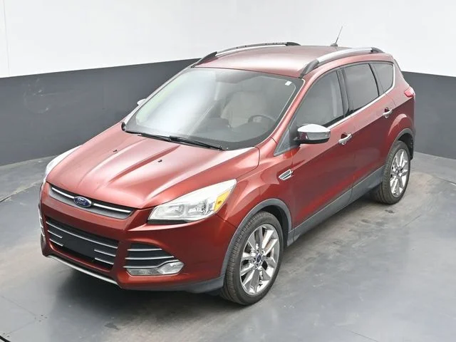 Used 2016 Orange Ford SE image 14