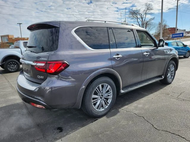 Used 2024 Gray INFINITI LUXE image 8