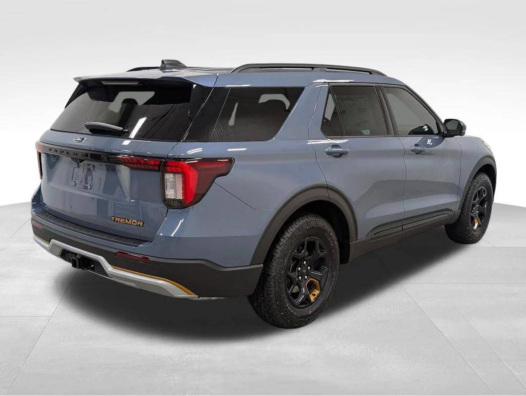New 2026 Vapor Blue Metallic Ford Tremor® image 19