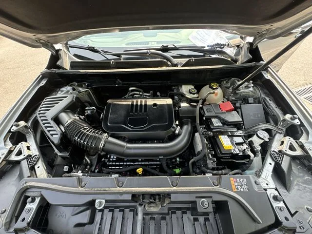 Used 2023 Silver GMC SLE image 30