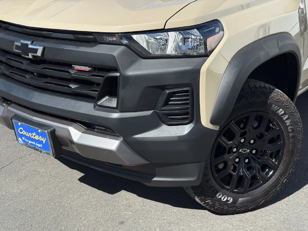 Used 2024 Sand Dune Metallic Chevrolet Trail Boss image 3