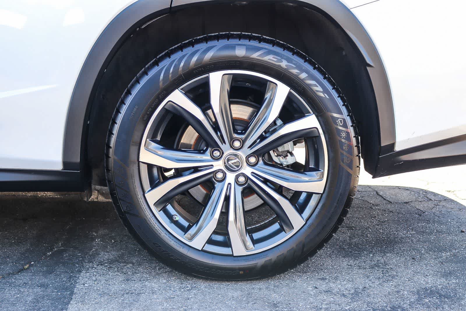 Used 2020 Eminent White Pearl Lexus  image 11