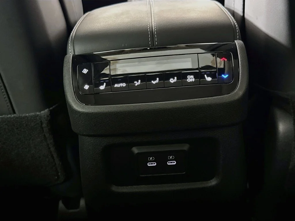 Certified Used 2026 Blue INFINITI LUXE image 34