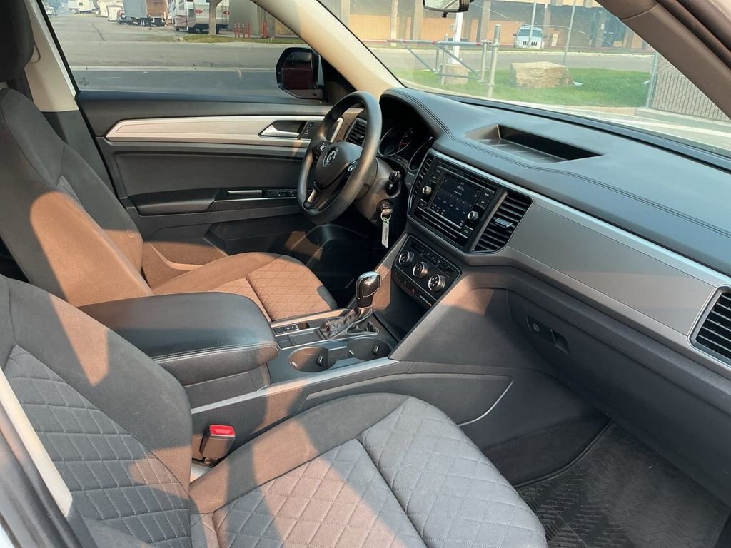 Used 2018 White Volkswagen 2.0T S image 24