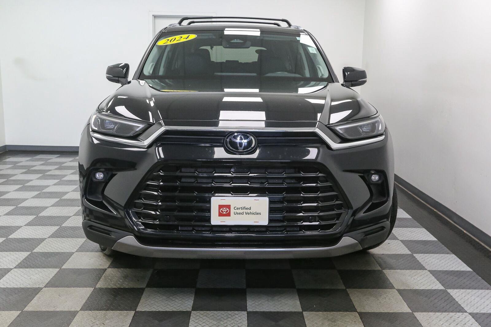 Used 2024 Midnight Black Metallic Toyota Limited image 4