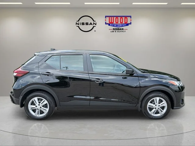 Certified Used 2025 Super Black Nissan S image 2
