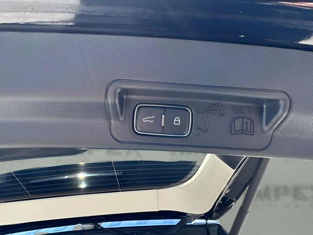 Used 2025 Black Ford Active image 29