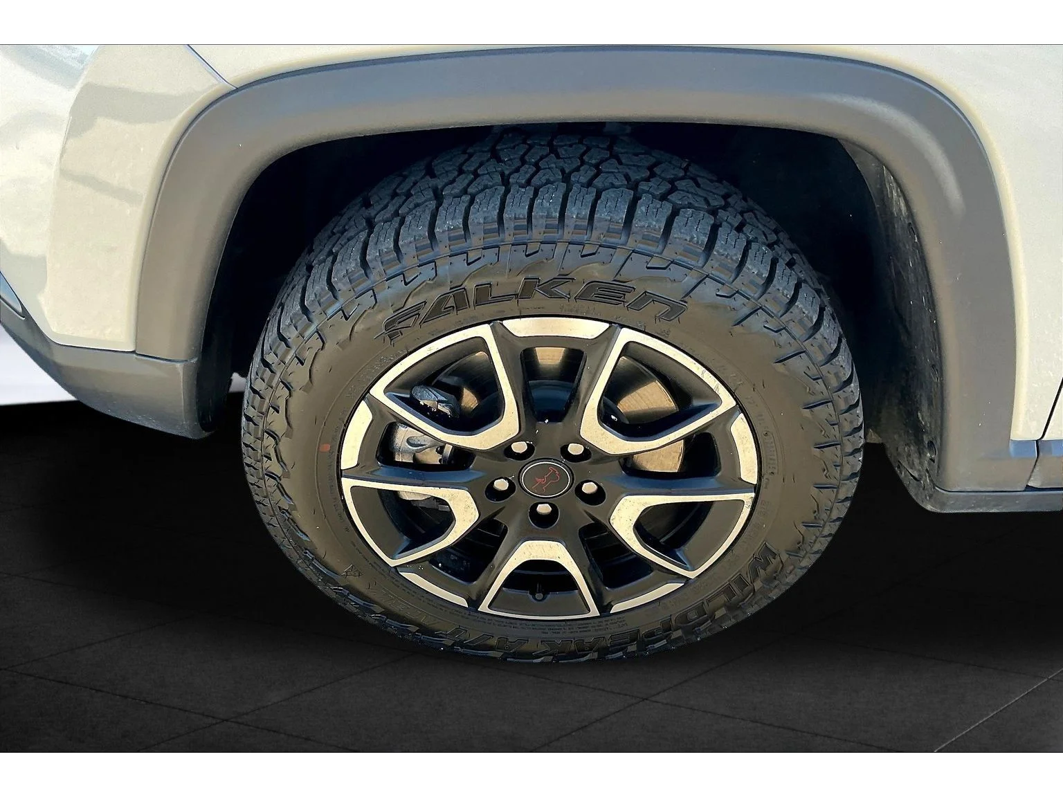 Used 2026 Silver Jeep Trailhawk image 7