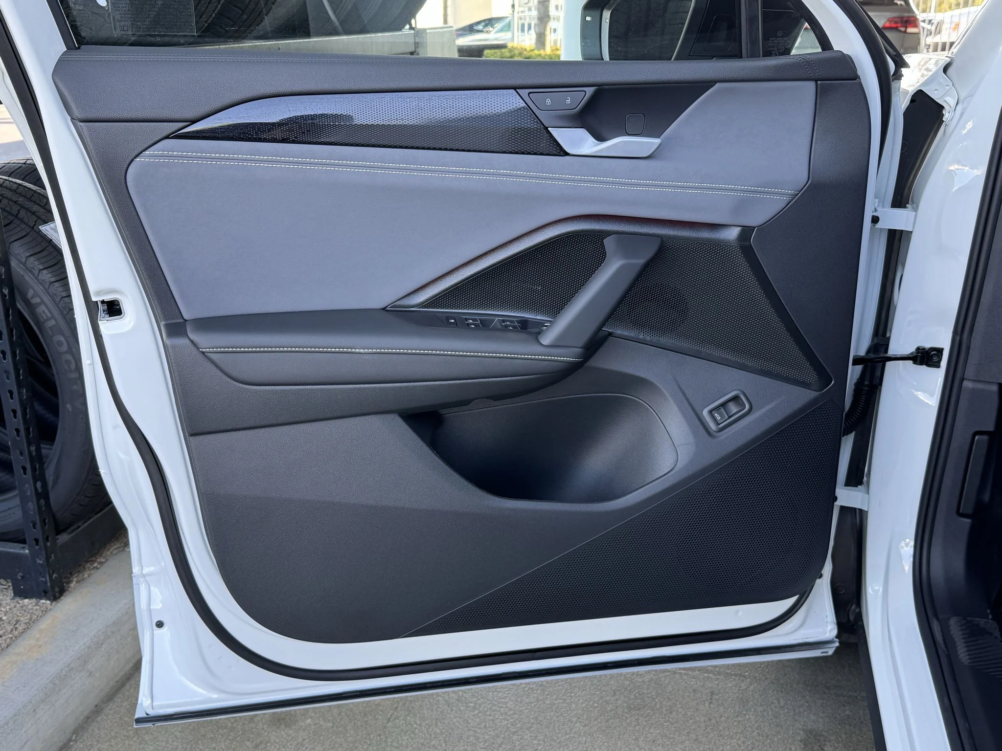 New 2026 Opal White Pearl Volkswagen SE R-Line Black image 11