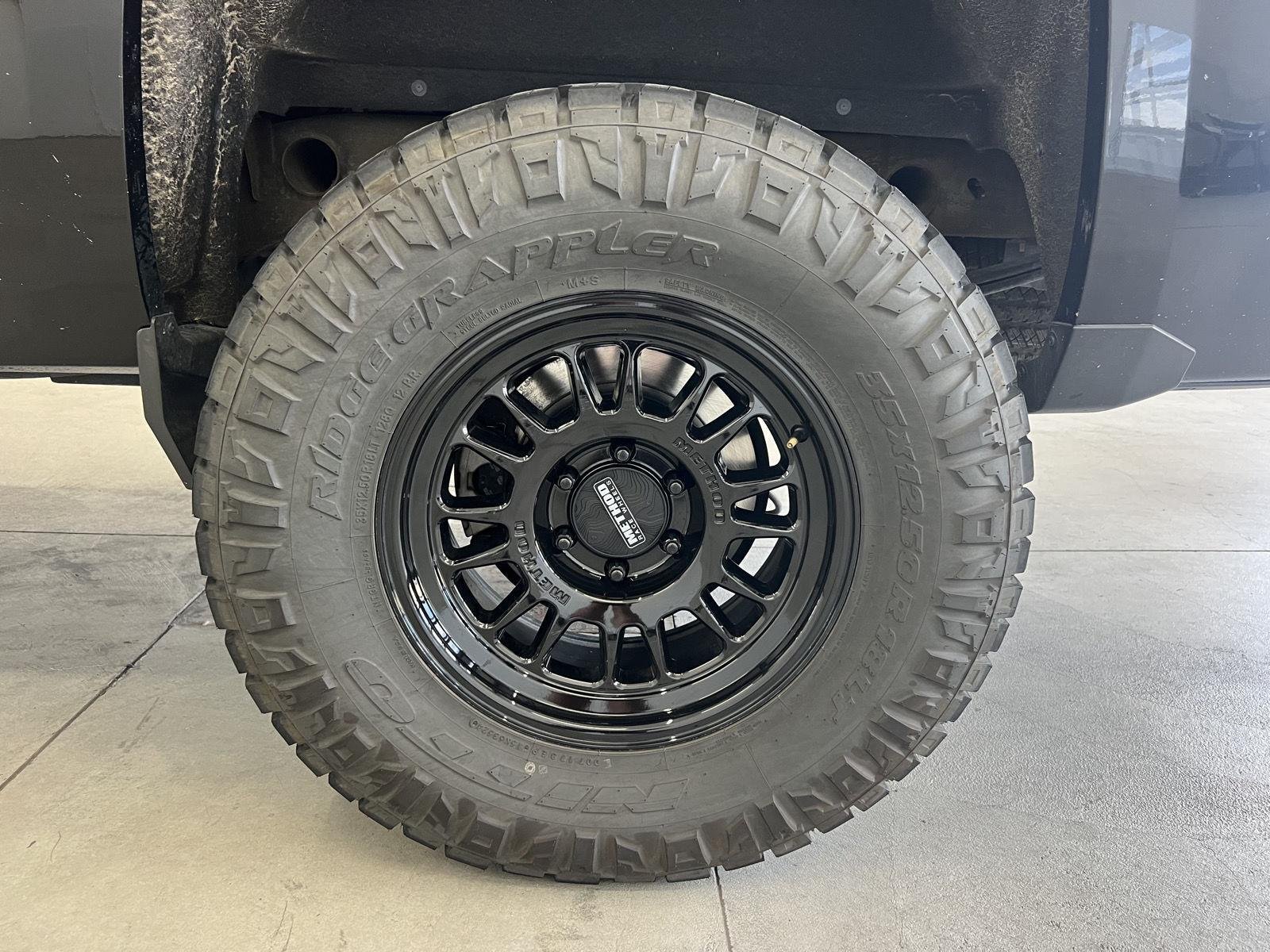 2018 Chevrolet Silverado 1500 LTZ - Photo 16