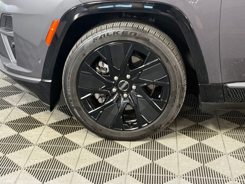 Used 2024 Gray Jeep Launch Edition image 12