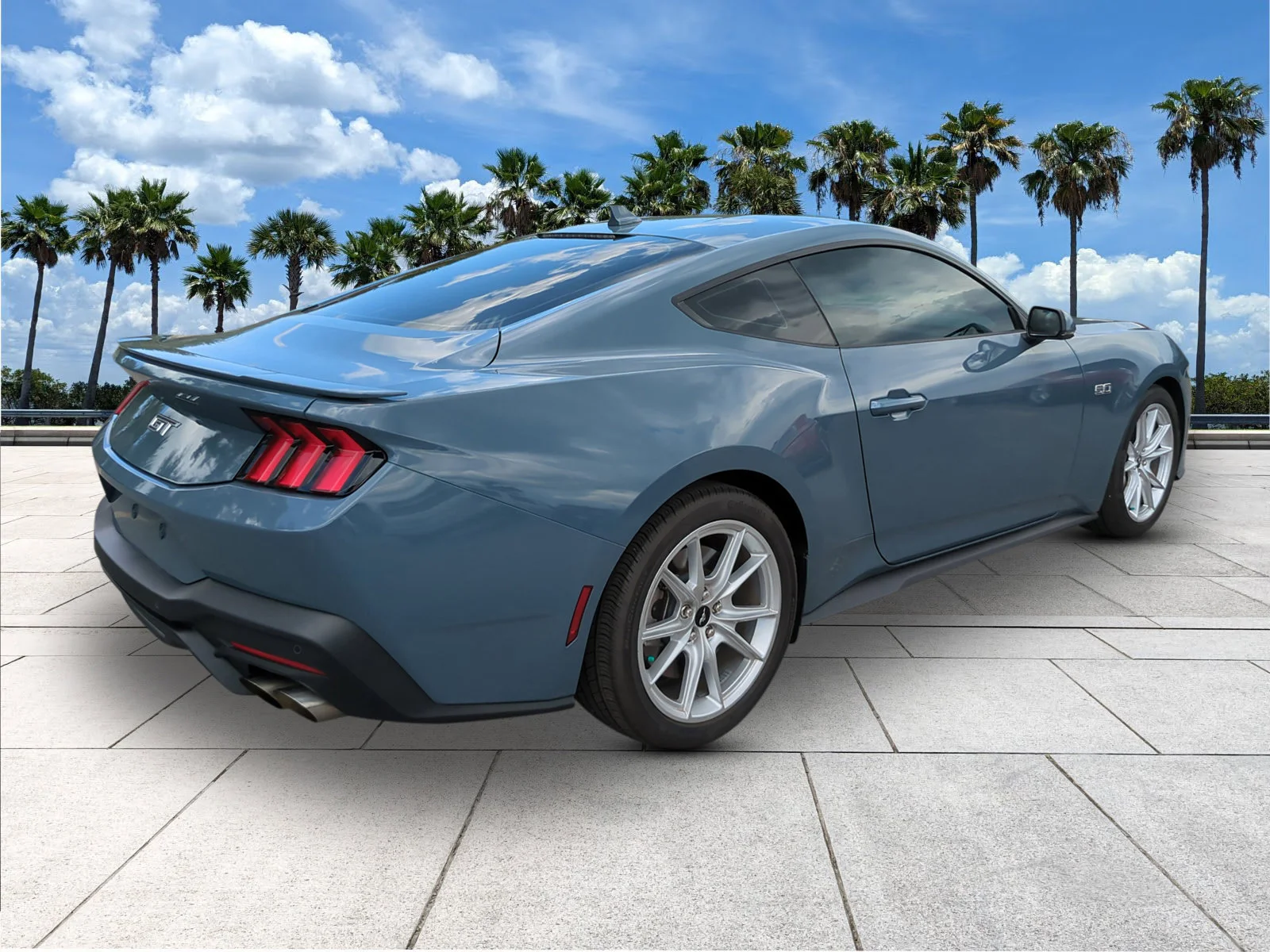 Used 2025 Vapor Blue Metallic Ford GT Premium image 8