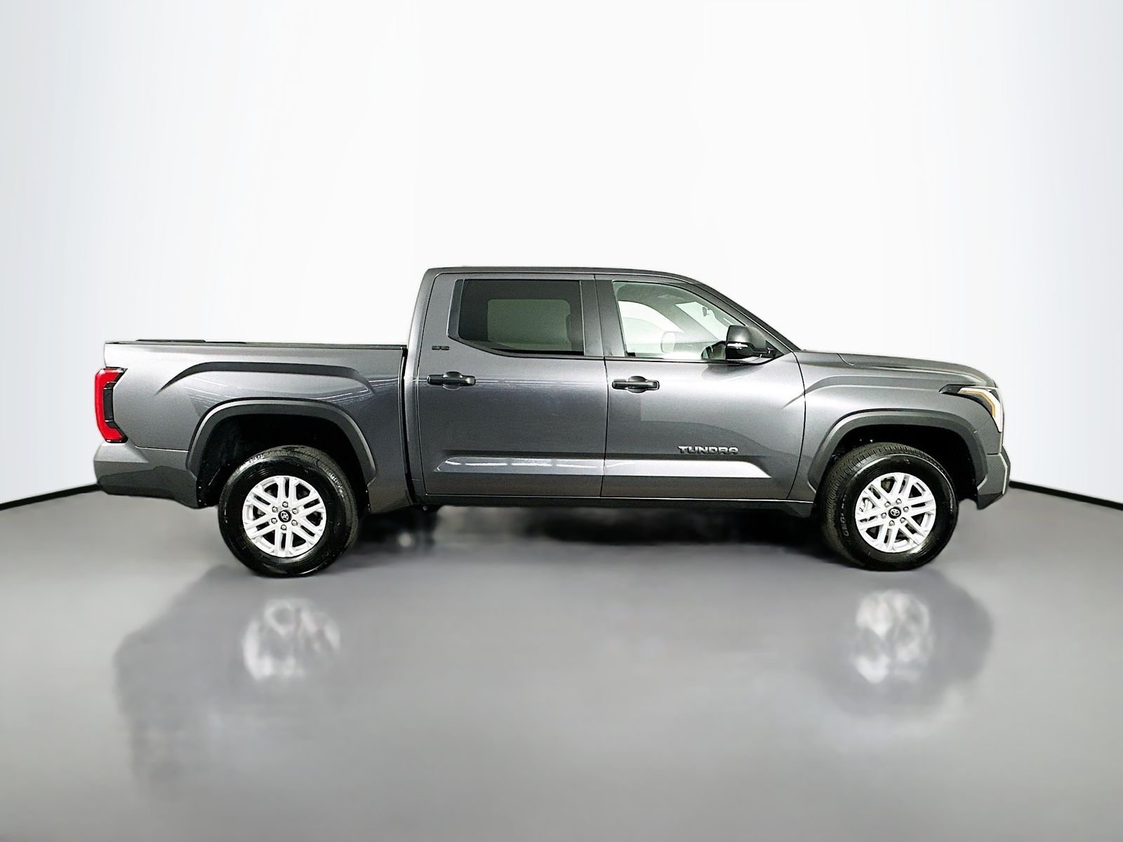 Used 2025 Magnetic Gray Metallic Toyota SR5 image 7