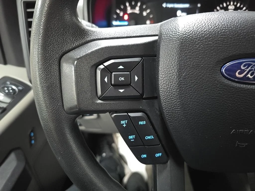 Used 2018 Gray Ford XL image 24