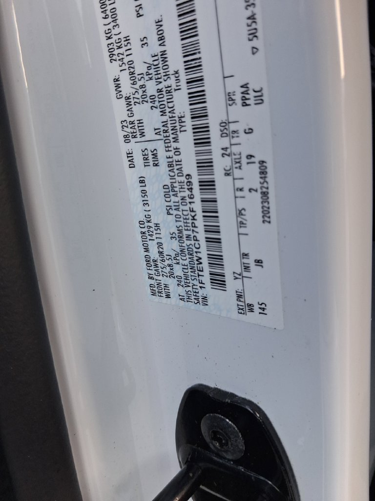 Used 2023 White Ford XL image 25