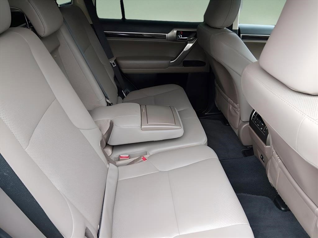 Used 2021 Silver Lexus GX 460 Premium image 8