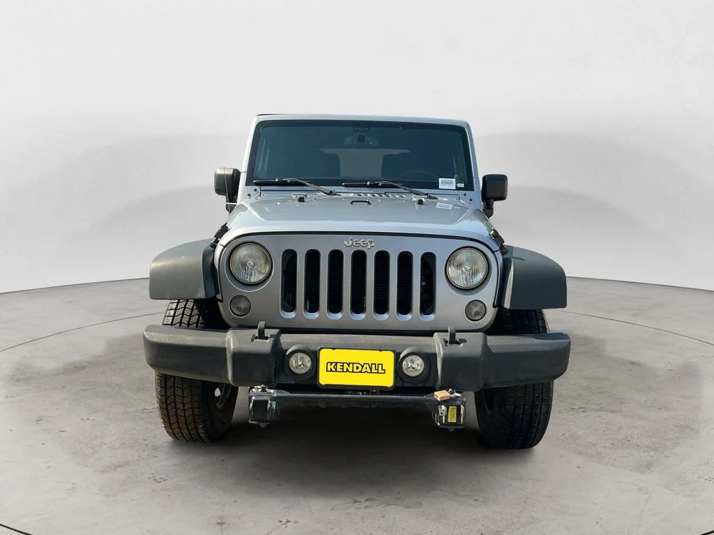 Used 2014 Gray Jeep Sport image 2