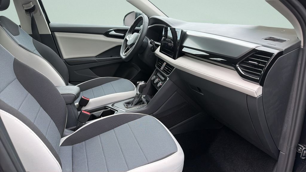 New 2026 Deep Black Pearl Volkswagen 1.5T S image 27
