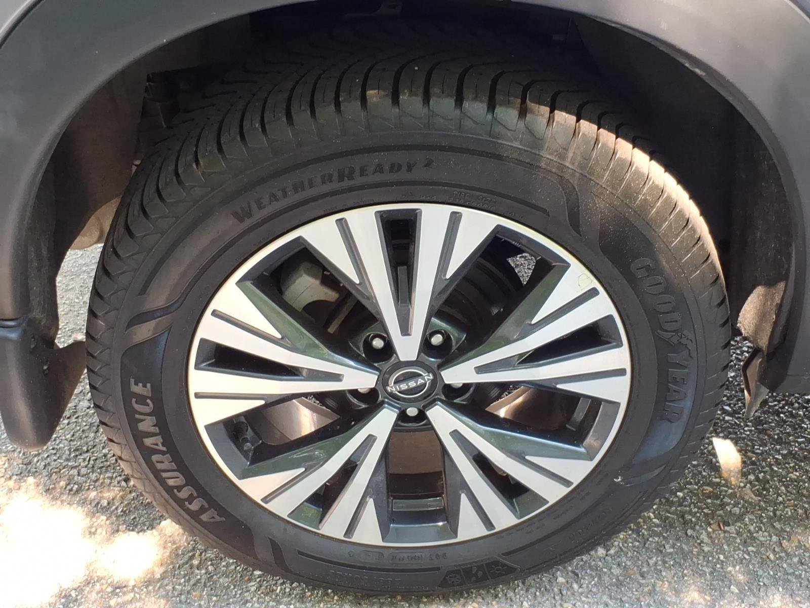 Used 2023 Gun Metallic Nissan SV image 10